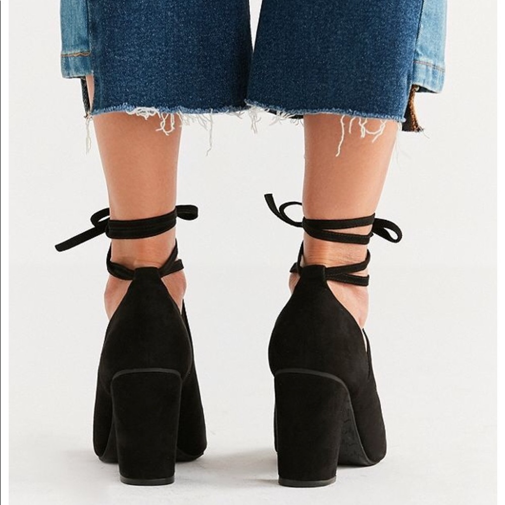 NIB Black Fierce Vegan Lace Up Peep Toe Bootie - Picture 4 of 4